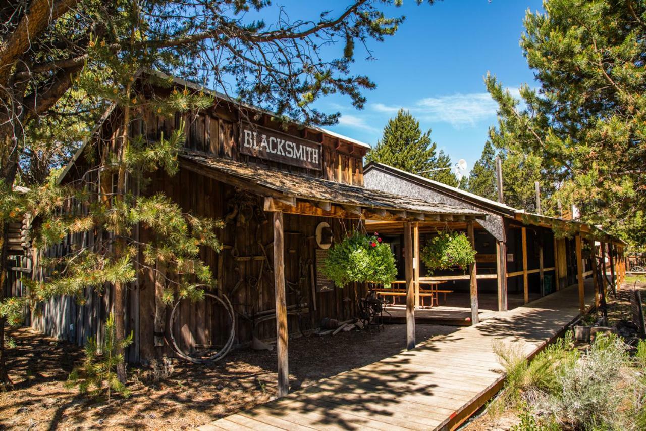 Bend-Sunriver Camping Resort Wheelchair Accessible Yurt 13 Екстер'єр фото